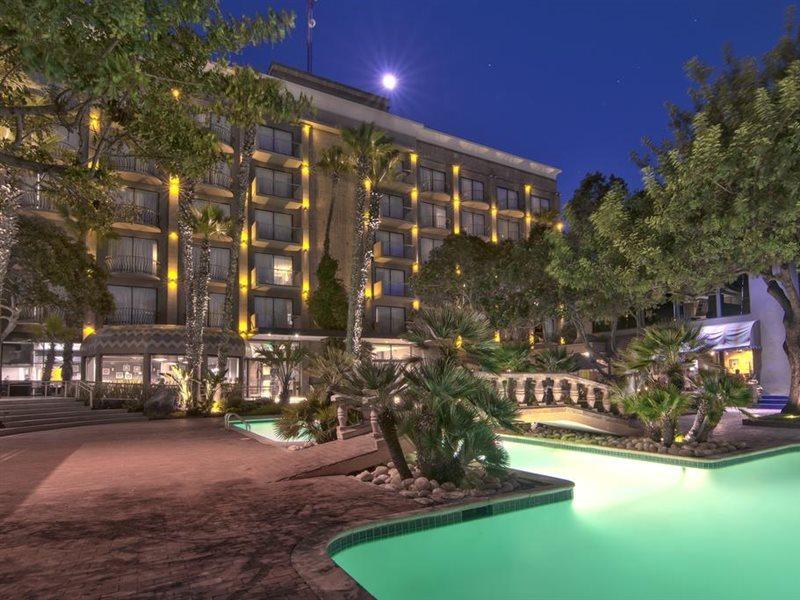 Hotel Lucerna Tijuana Exterior photo